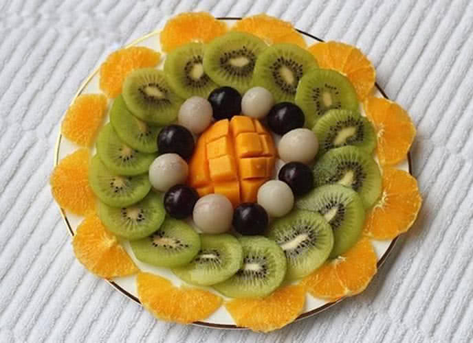 Bật mí 35 cách trang trí đĩa trái cây đẹp mắt, dễ làm