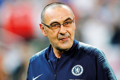 HLV Maurizio Sarri đã chính thức rời Chelsea để đến Juventus